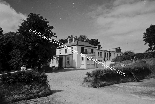 REPARATION CONVENT ENTRANCE GATE SHOWING RETREAT HOUSE AND LODGE